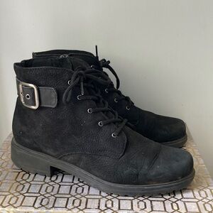 Munro Leather Buckle Ankle Booties